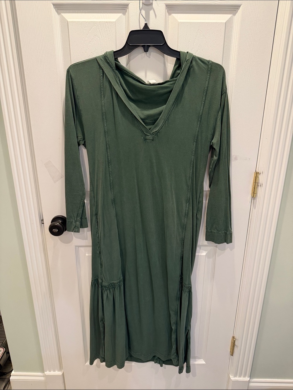 Long Sleeve Hooded V-Neck Midi Dress in Olive Green